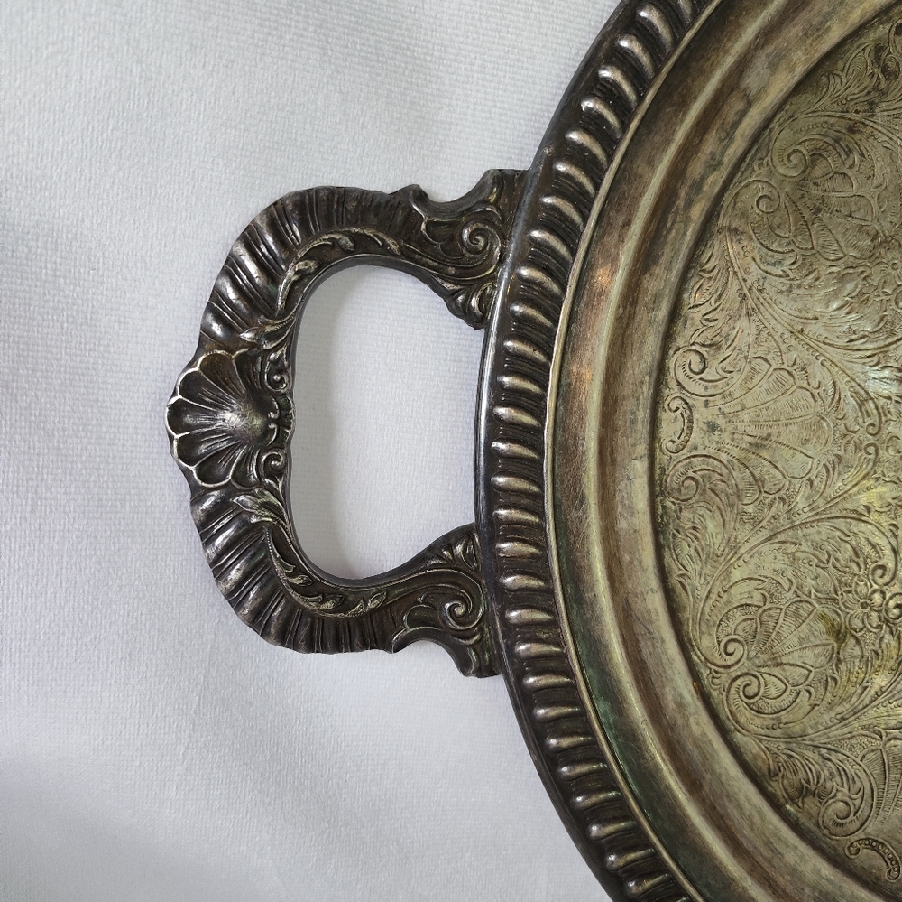 Post-1940 Sheridan Silver Plate Service Platter - Picture 2 of 4